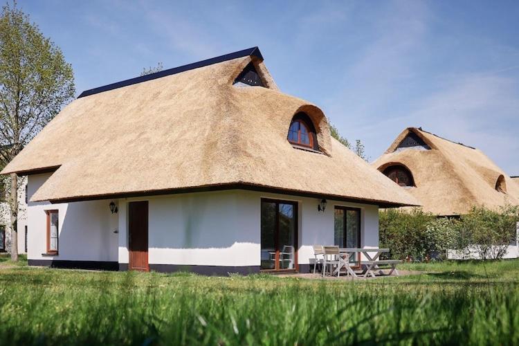 Holiday Resort Van Der Valk, Linstow Dobbin-Linstow Buitenkant foto